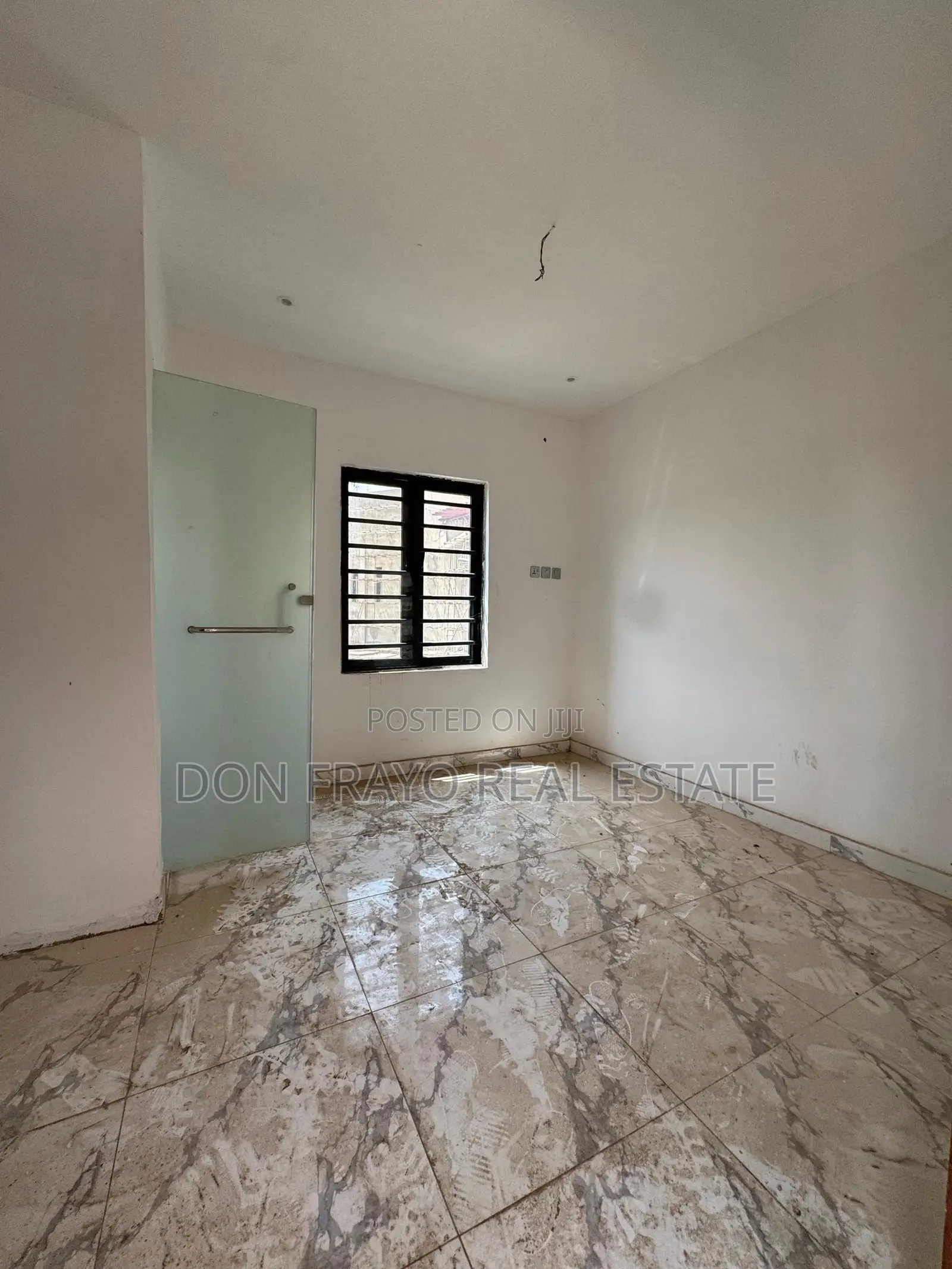 1bdrm Apartment in Behind Lead City, Akala Express for sale in Akala Express