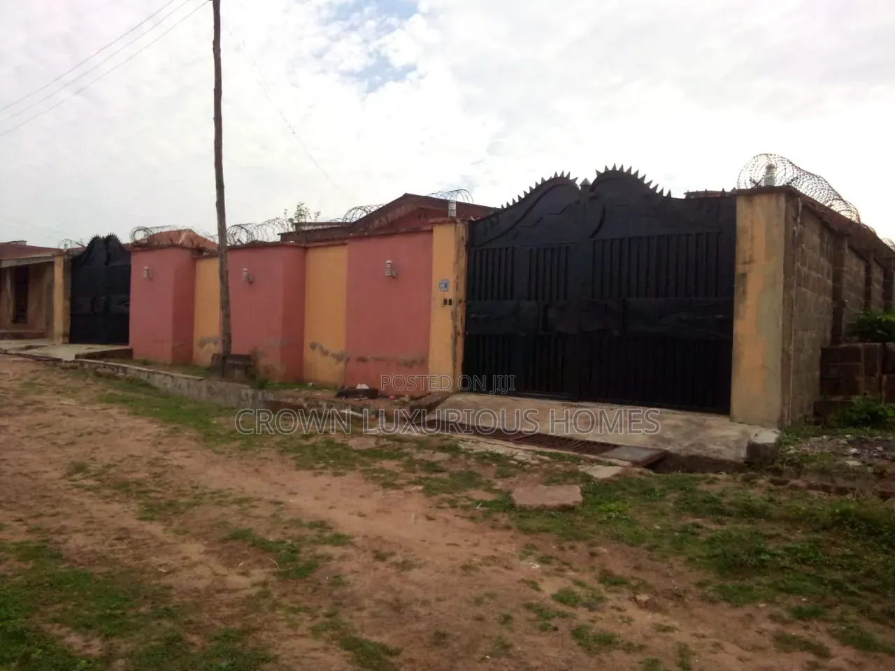 3bdrm Block of Flats in Aho Estate, Ibadan for sale in Ibadan