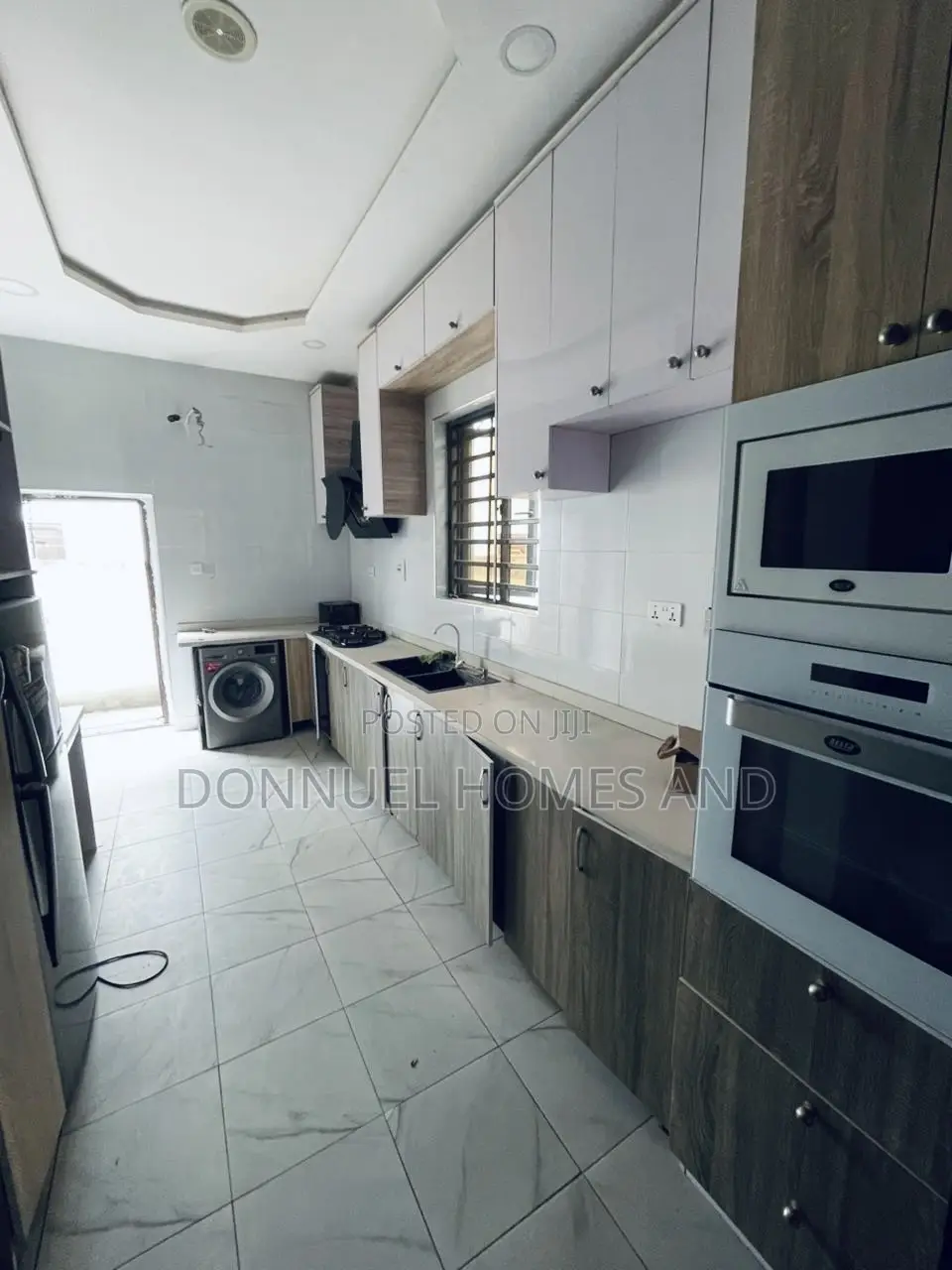 4bdrm Duplex in Ikota for rent in Ikota