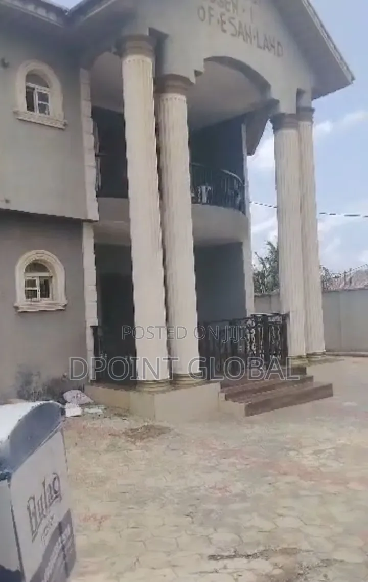 8bdrm Block of Flats in Peace Estate, Baruwa for sale in Baruwa