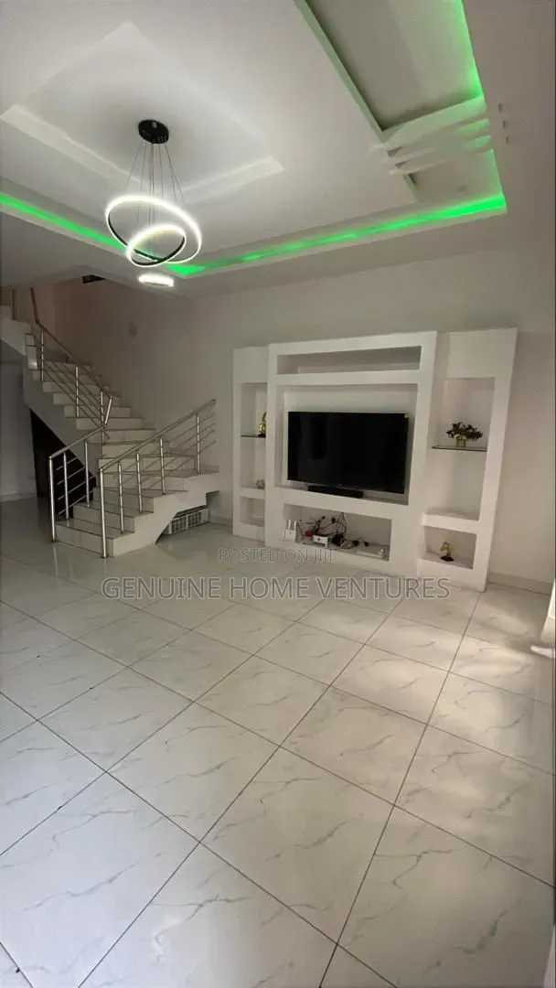 4bdrm Duplex in Lekki County, Ikota for rent in Ikota