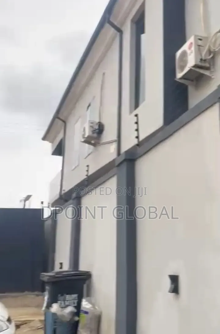 6bdrm Block of Flats in Abesan Estate for sale in Abesan