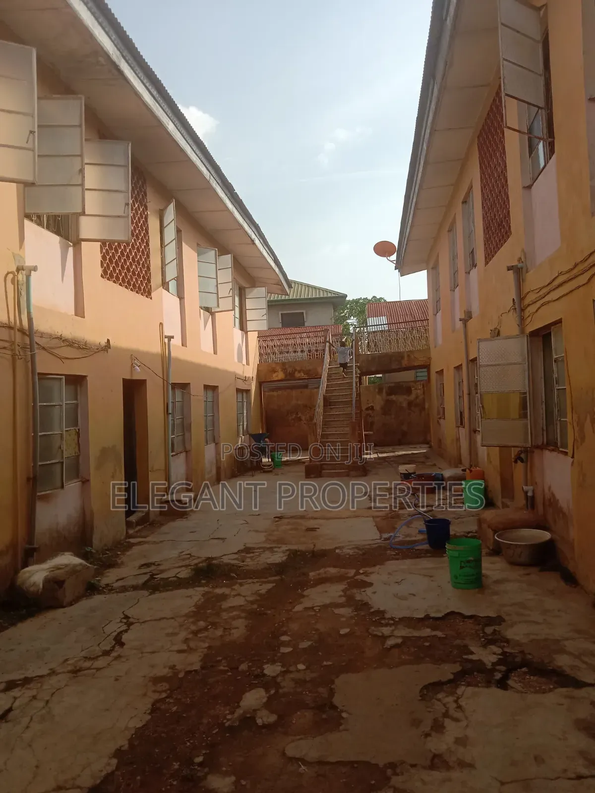 3bdrm Block of Flats in Elegant Properties, Osogbo for sale in Osogbo