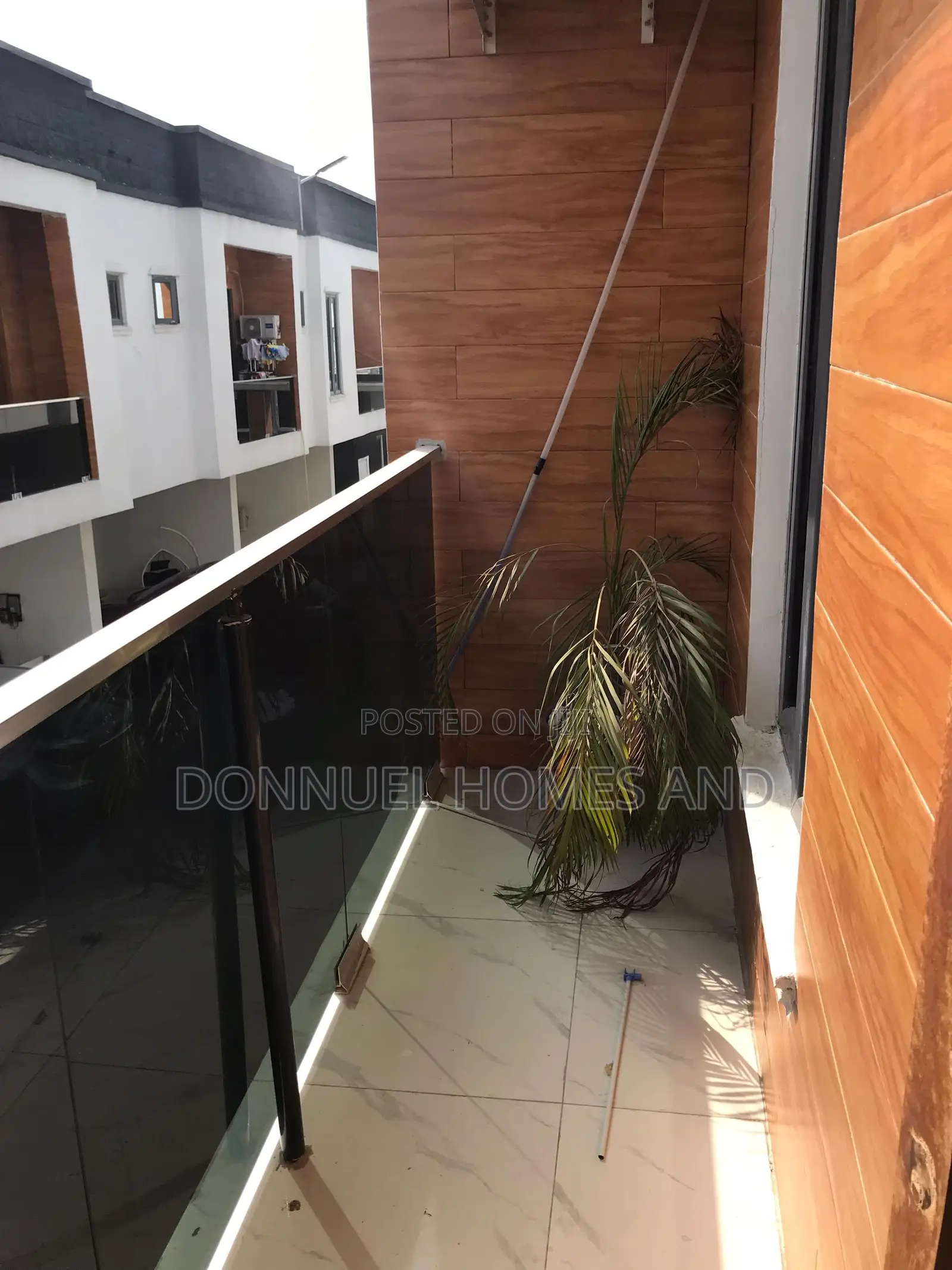Furnished 3bdrm Townhouse / Terrace in Ikota for rent in Ikota