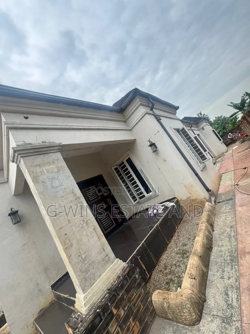 4bdrm Bungalow in Okhuoromi Off for sale in Benin City