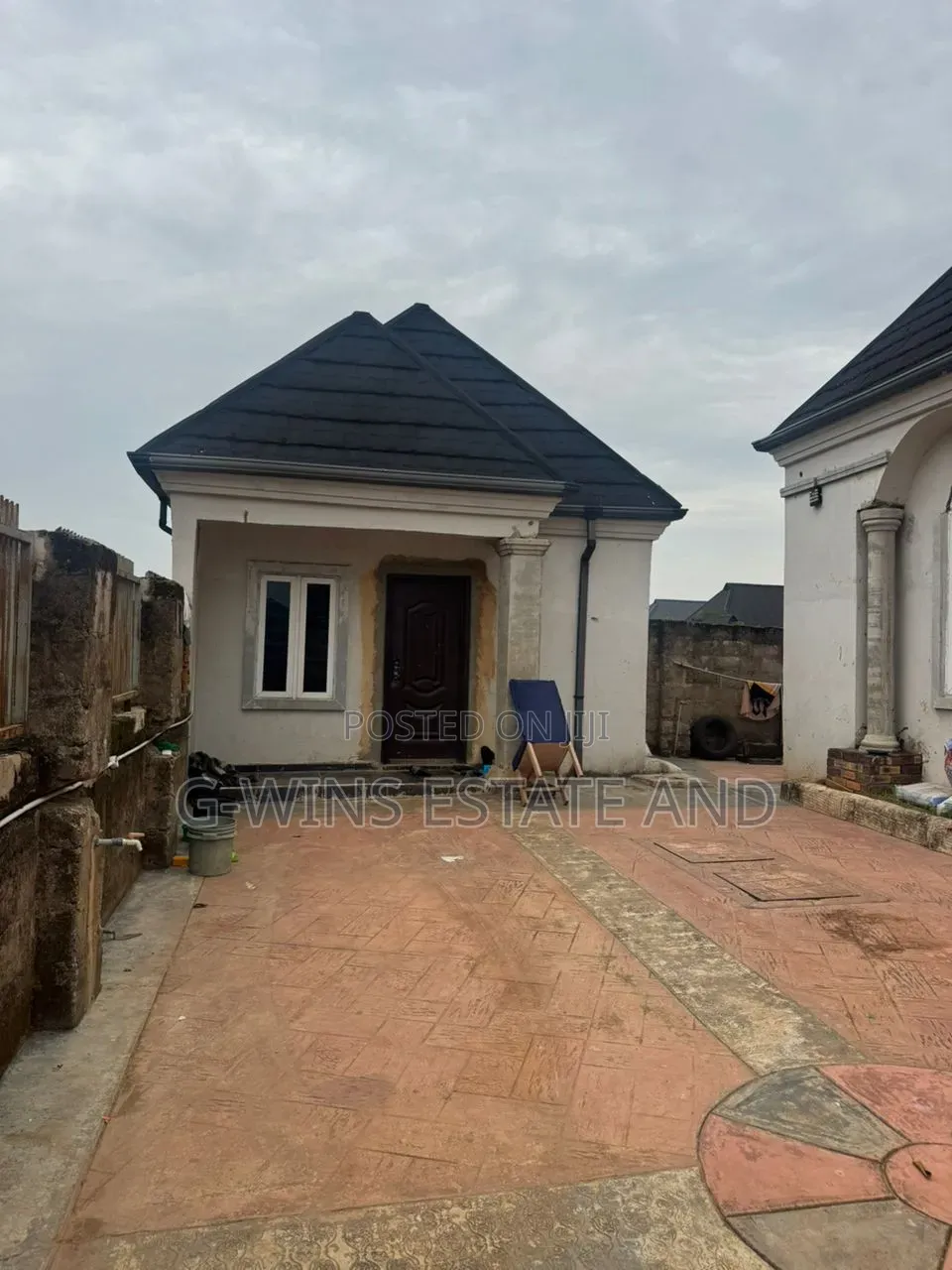 4bdrm Bungalow in Okhuoromi Off for sale in Benin City