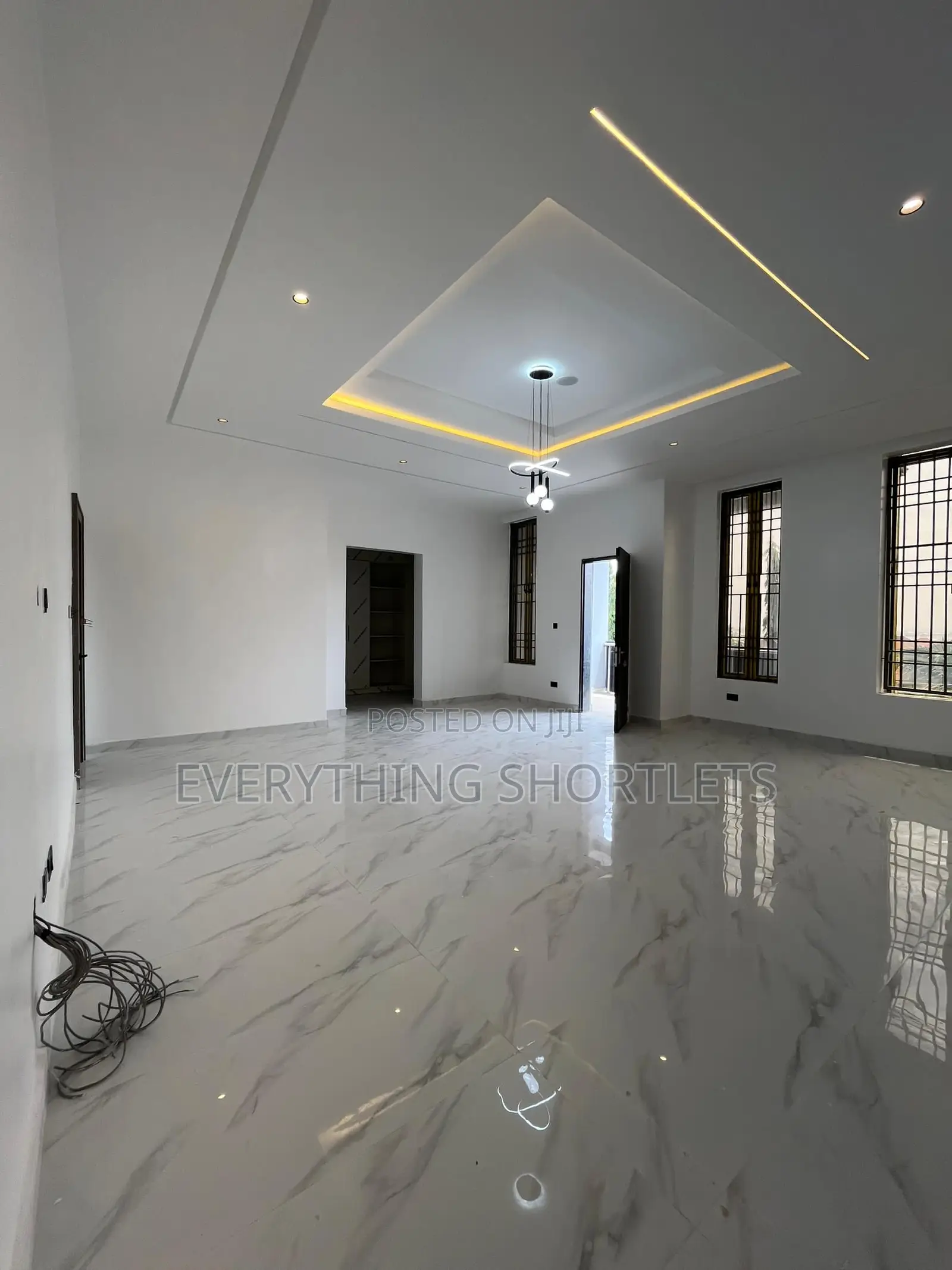 4bdrm Duplex in Apo District for sale in Apo District