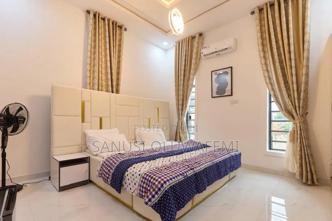 Furnished 5bdrm Duplex in Omole Phase 1 for sale in Omole Phase 1