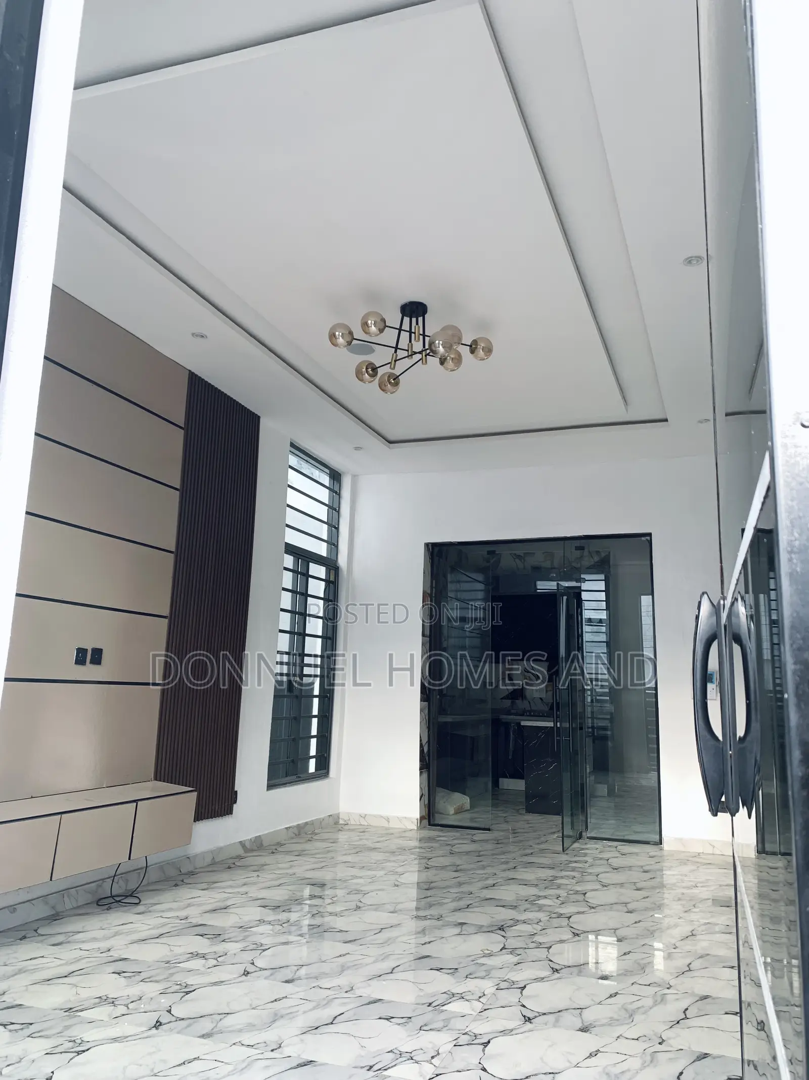 4bdrm Duplex in Ikota for sale in Ikota