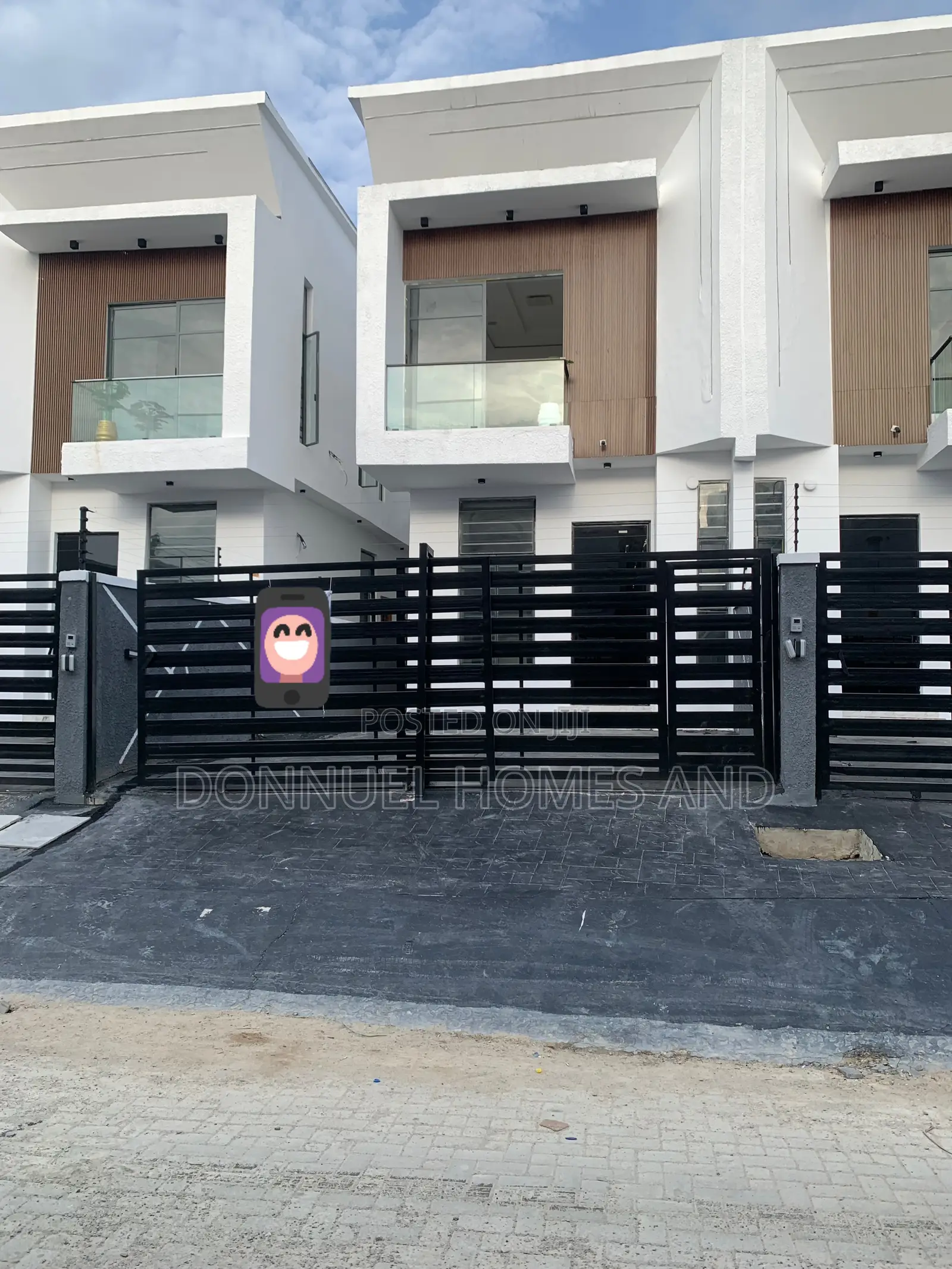 4bdrm Duplex in Ikota for sale in Ikota