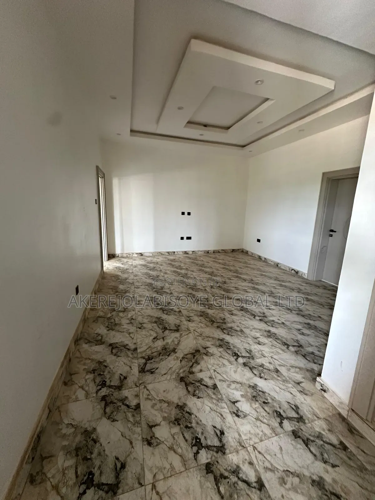 3bdrm Apartment in Gwarinpa Extension, for rent in Gwarinpa