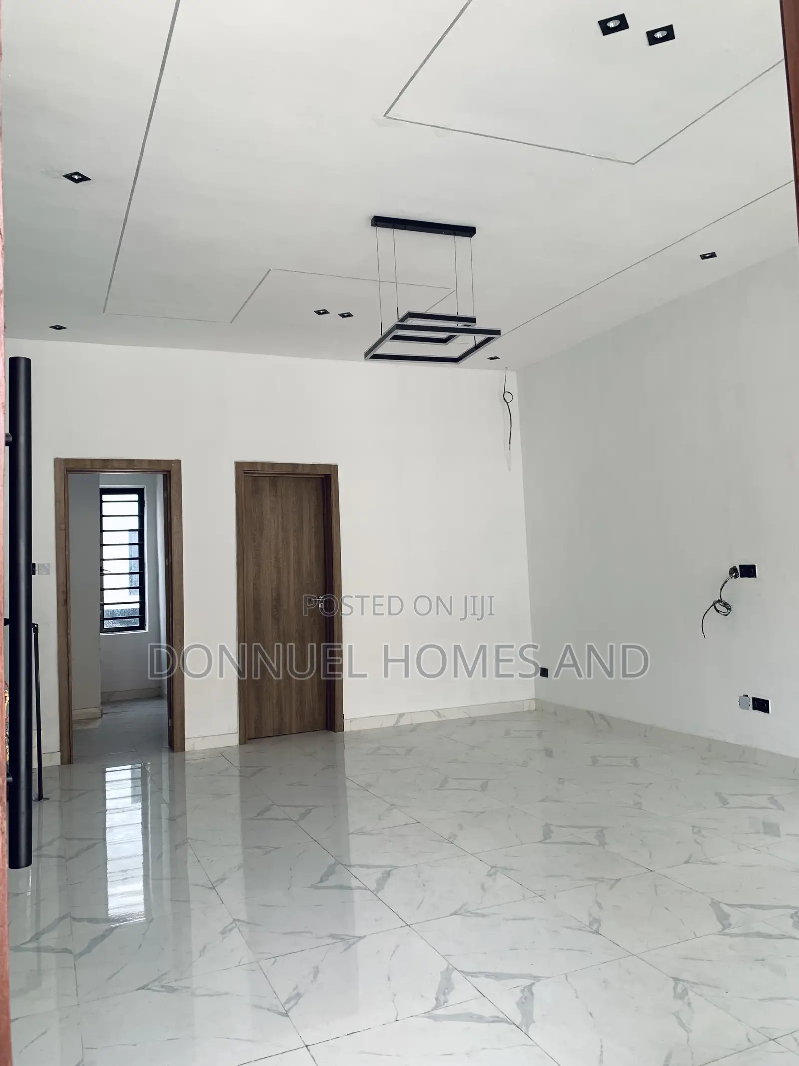 4bdrm Townhouse/Terrace in Ikota for sale in Ikota
