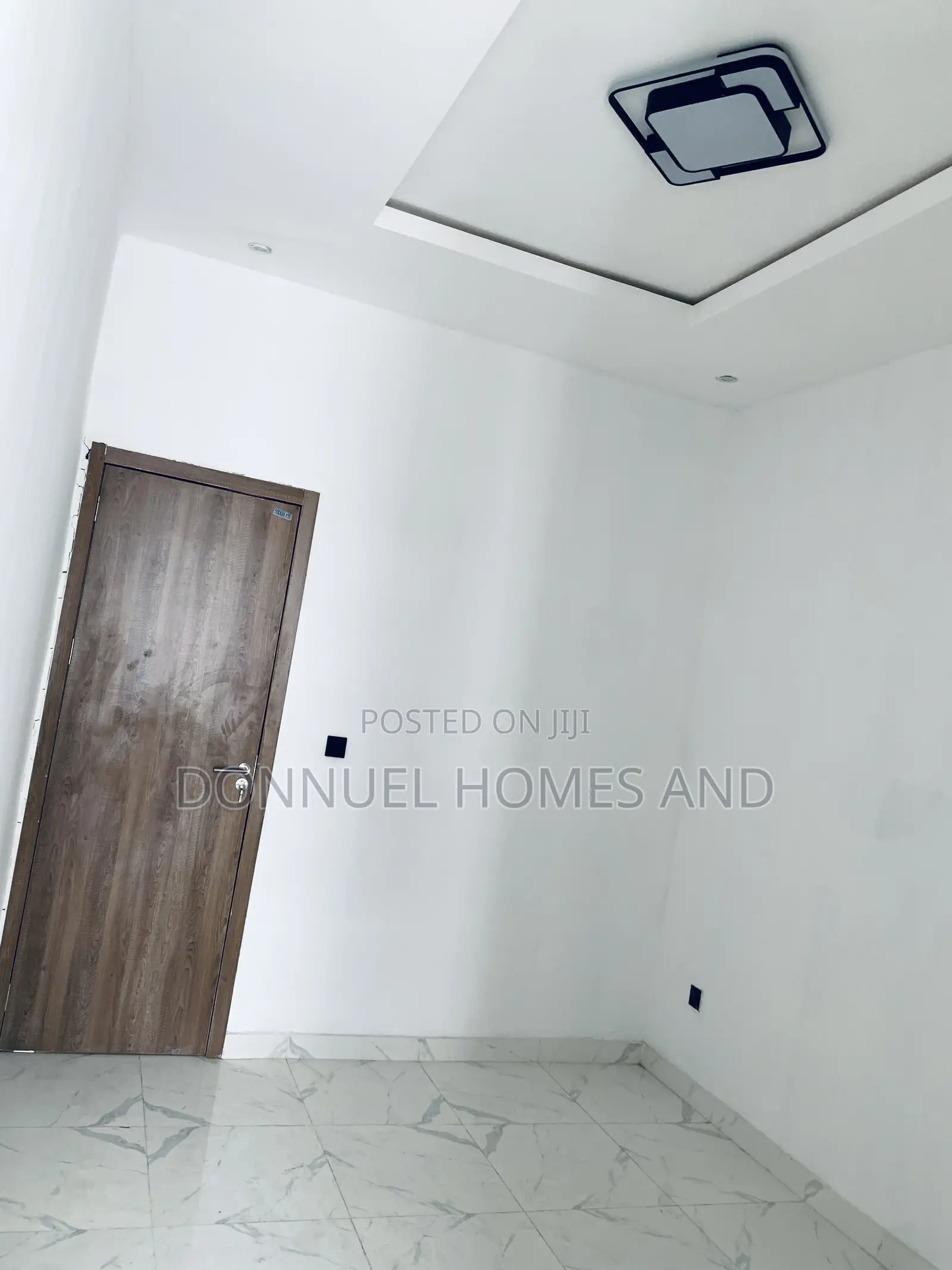 4bdrm Townhouse/Terrace in Ikota for sale in Ikota