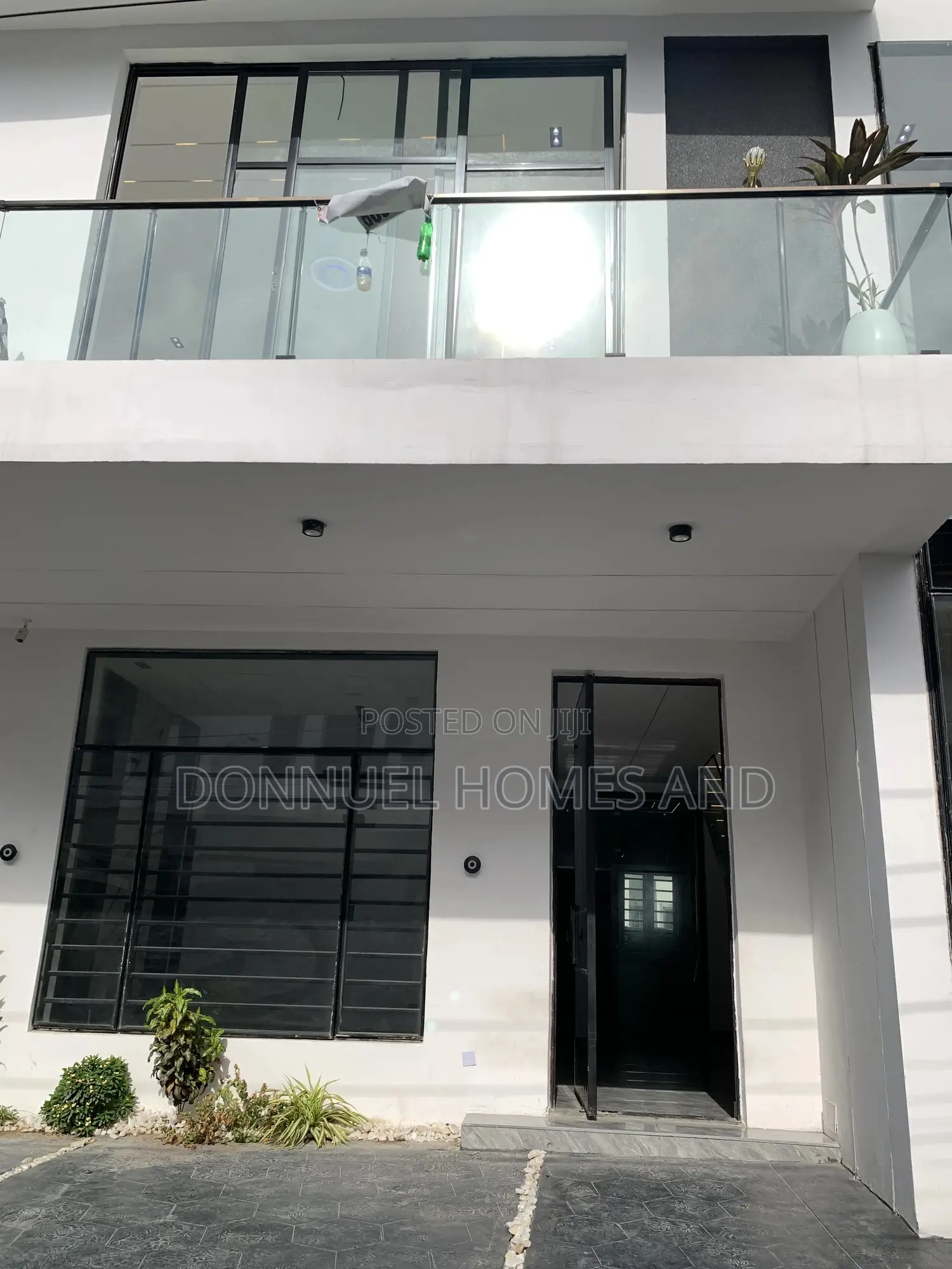 4bdrm Duplex in Ikota for sale in Ikota