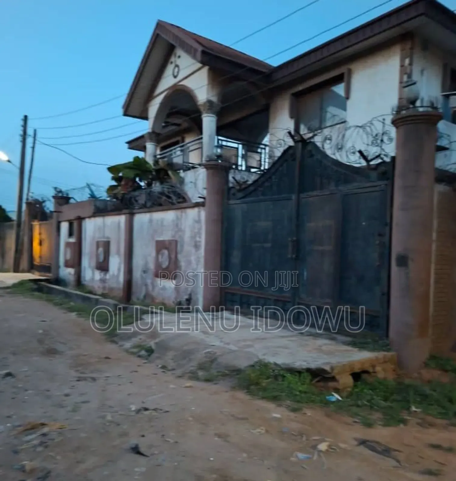Furnished 3bdrm Block of Flats in Baruwa for sale in Baruwa