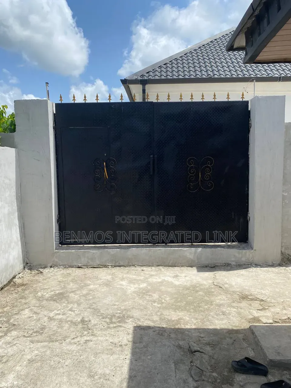 2bdrm House in Baba Adisa Bustop, Ikorodu for sale in Ikorodu