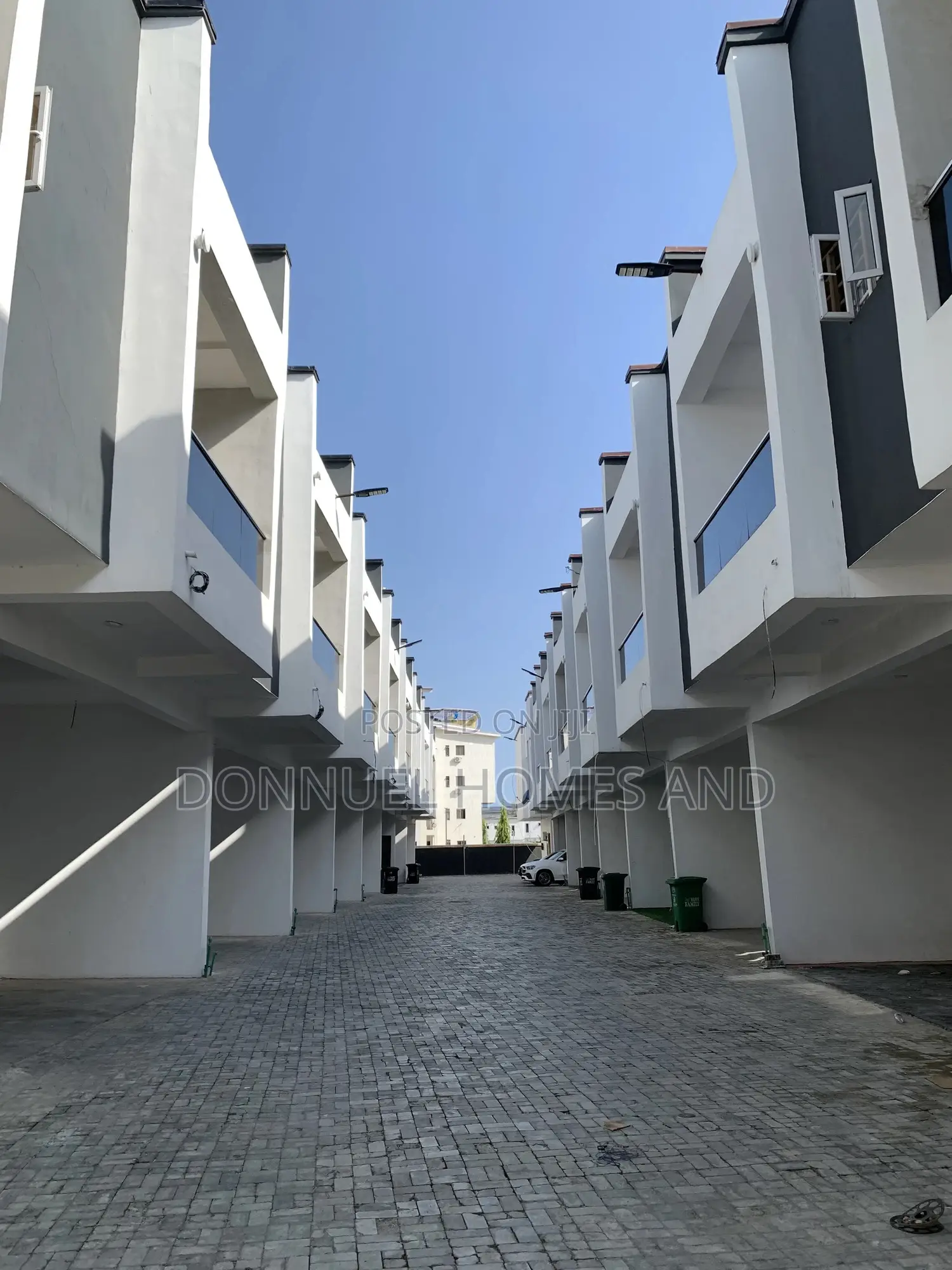 4bdrm Townhouse/Terrace in Lekki Expressway for sale in Lekki Expressway