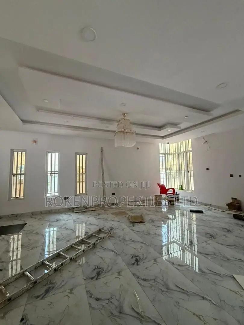 4bdrm Duplex in Calton Gate Gra, for sale in Akobo