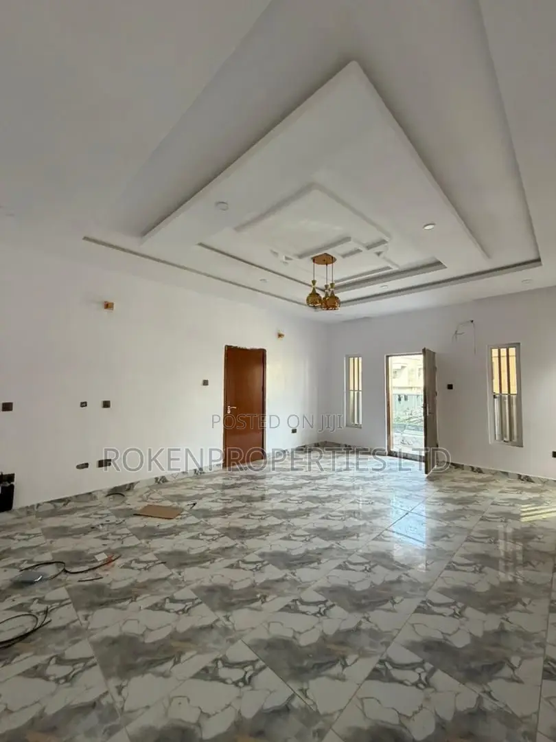 4bdrm Duplex in Calton Gate Gra, for sale in Akobo