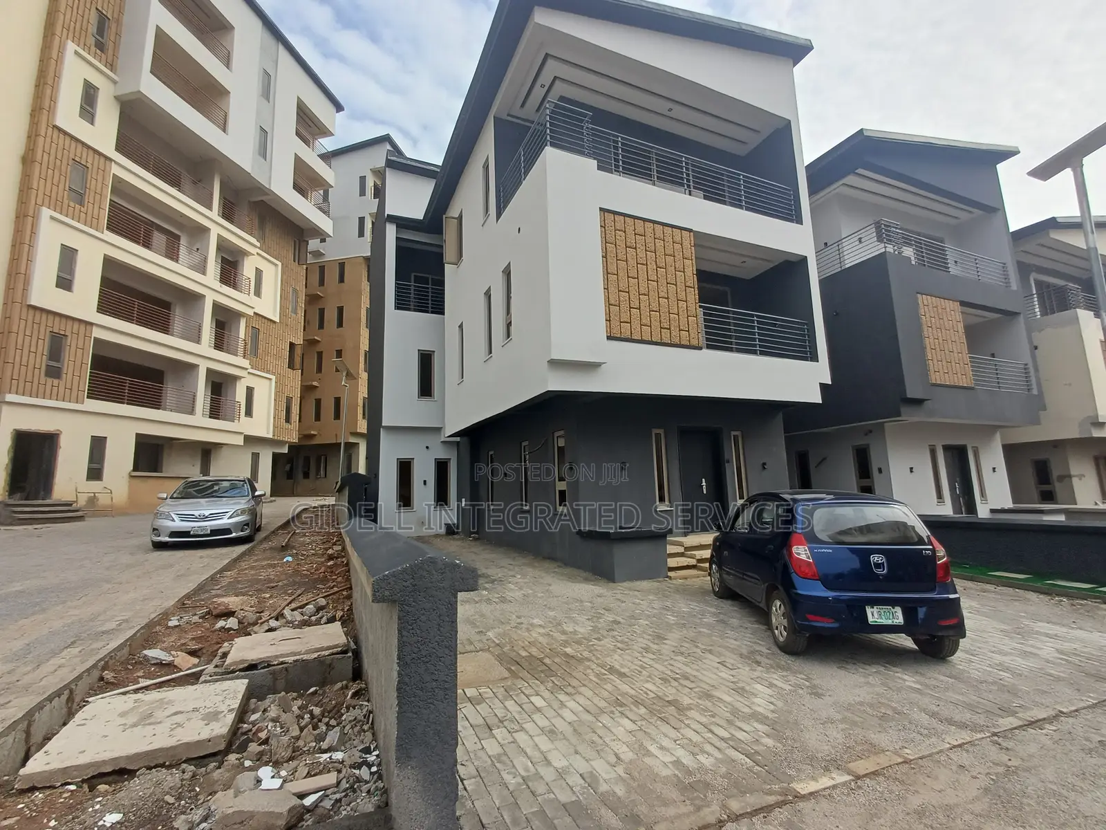 4bdrm Duplex in Mabushi for rent in Mabushi