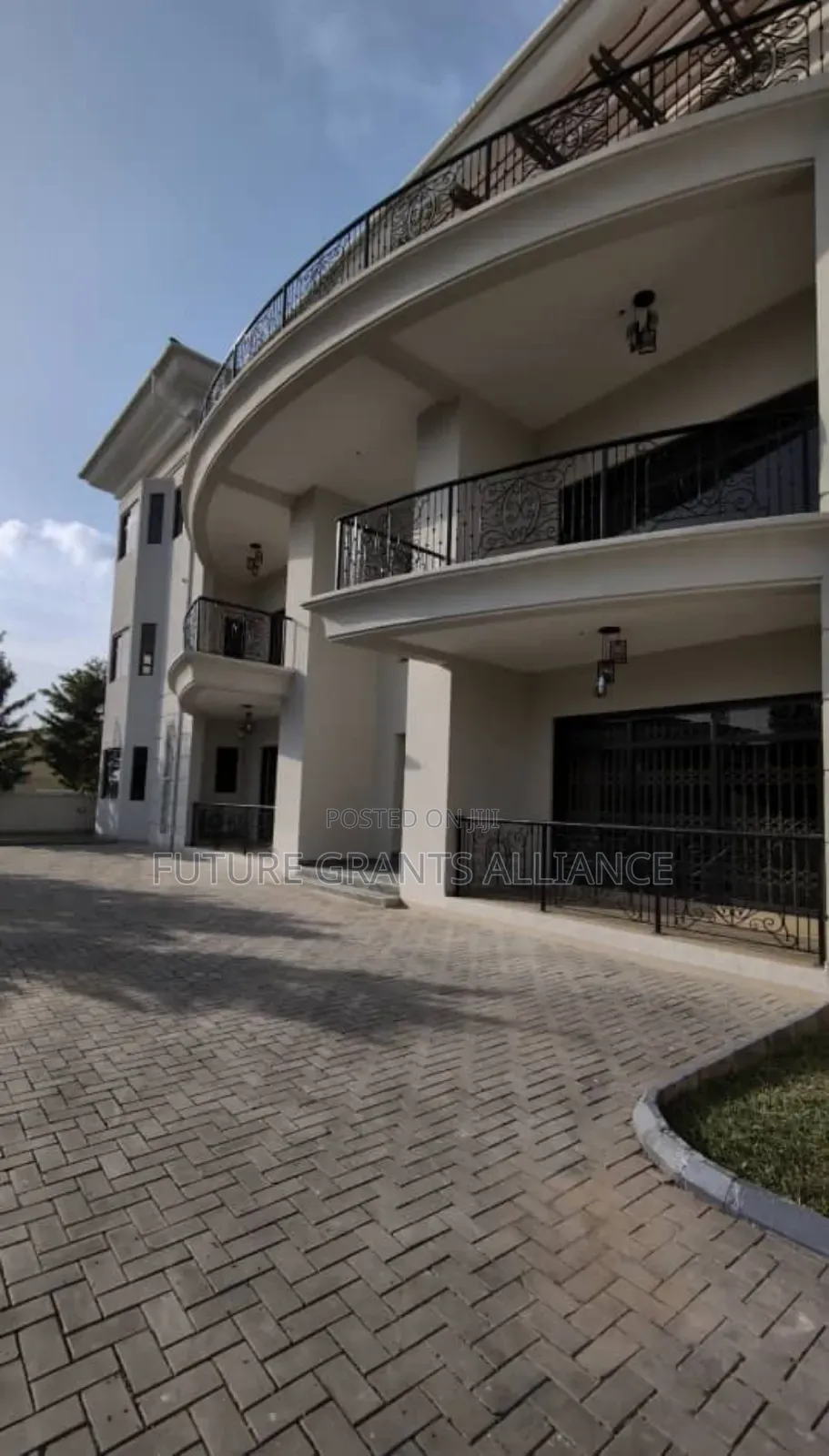 6bdrm Mansion in Maitama for sale in Maitama