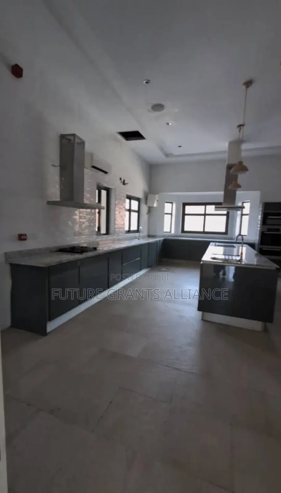 6bdrm Mansion in Maitama for sale in Maitama