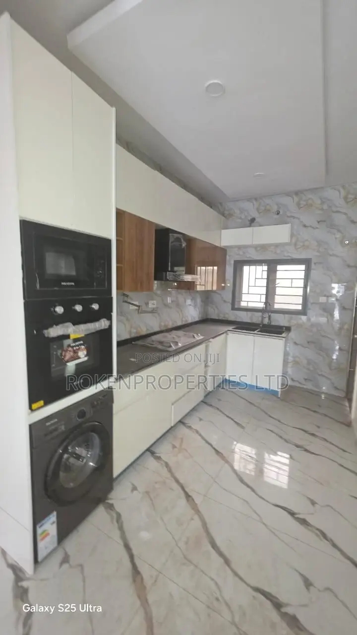 2bdrm Duplex in New Bodija Estate for sale in Bodija