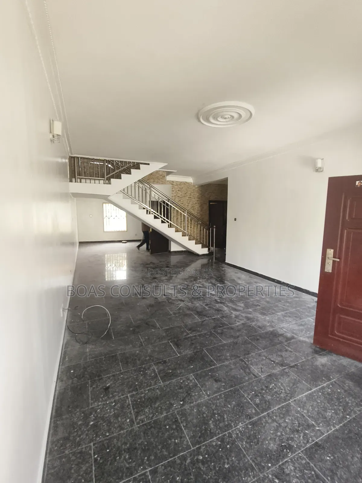 4bdrm Duplex in Ilaje / Lekki for sale in Ilaje / Lekki