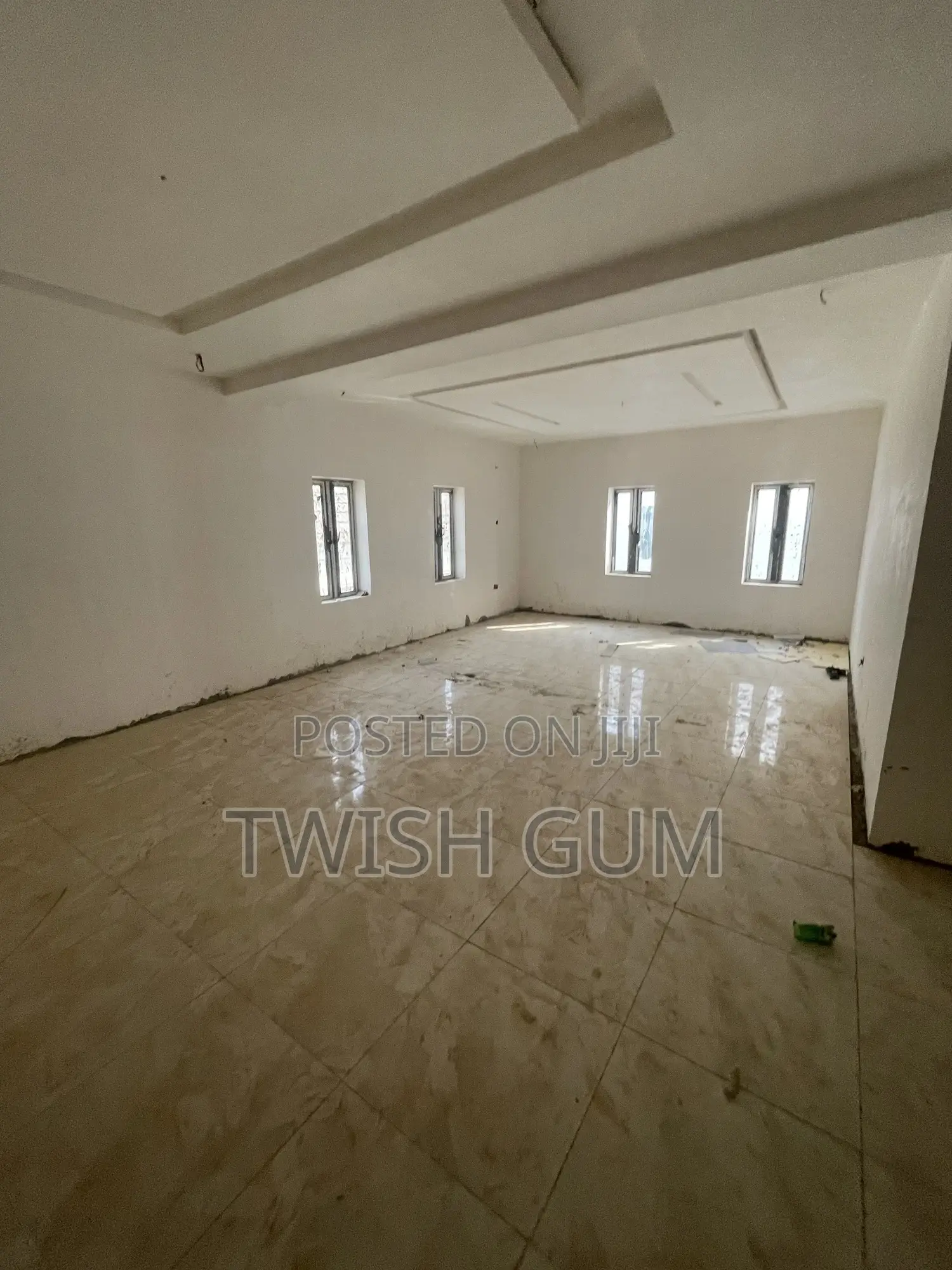 6bdrm Duplex in Blackdot Shelters., Guzape District for sale in Guzape District