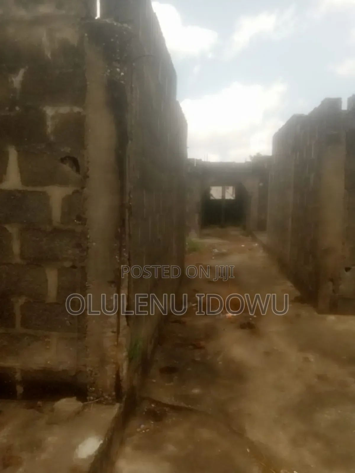 3bdrm Block of Flats in Jakande for sale in Jakande