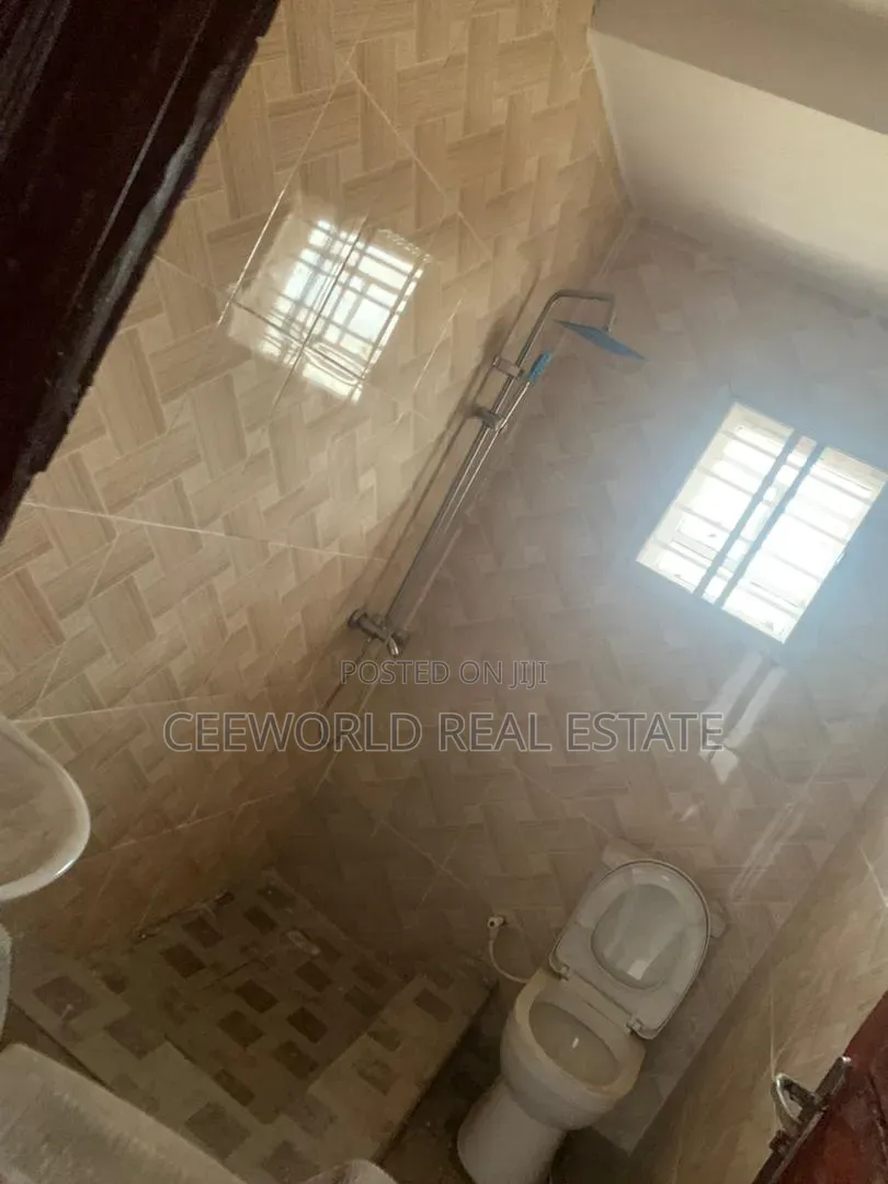 3bdrm Apartment in Idi Ope Estate, Akala Express for rent in Akala Express