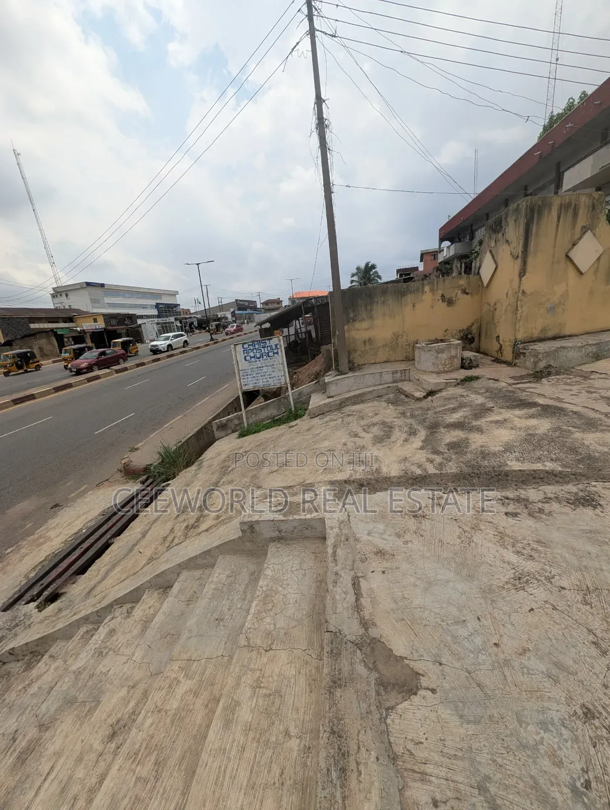 A Self Compound Mini Warehouse at Orita Challenge Ibadan in CHallenge / Ibadan