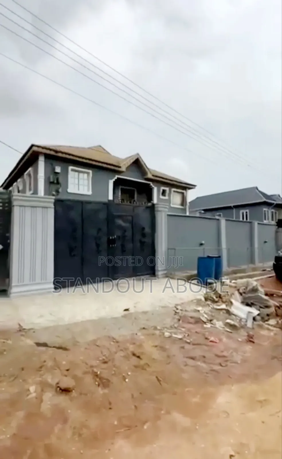 3bdrm Block of Flats in Ige Estate, Alagbado for sale in Alagbado