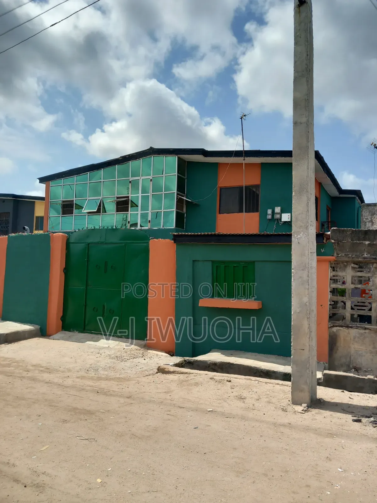 Furnished 14bdrm House in Glass House, Okokomaiko for sale in Okokomaiko