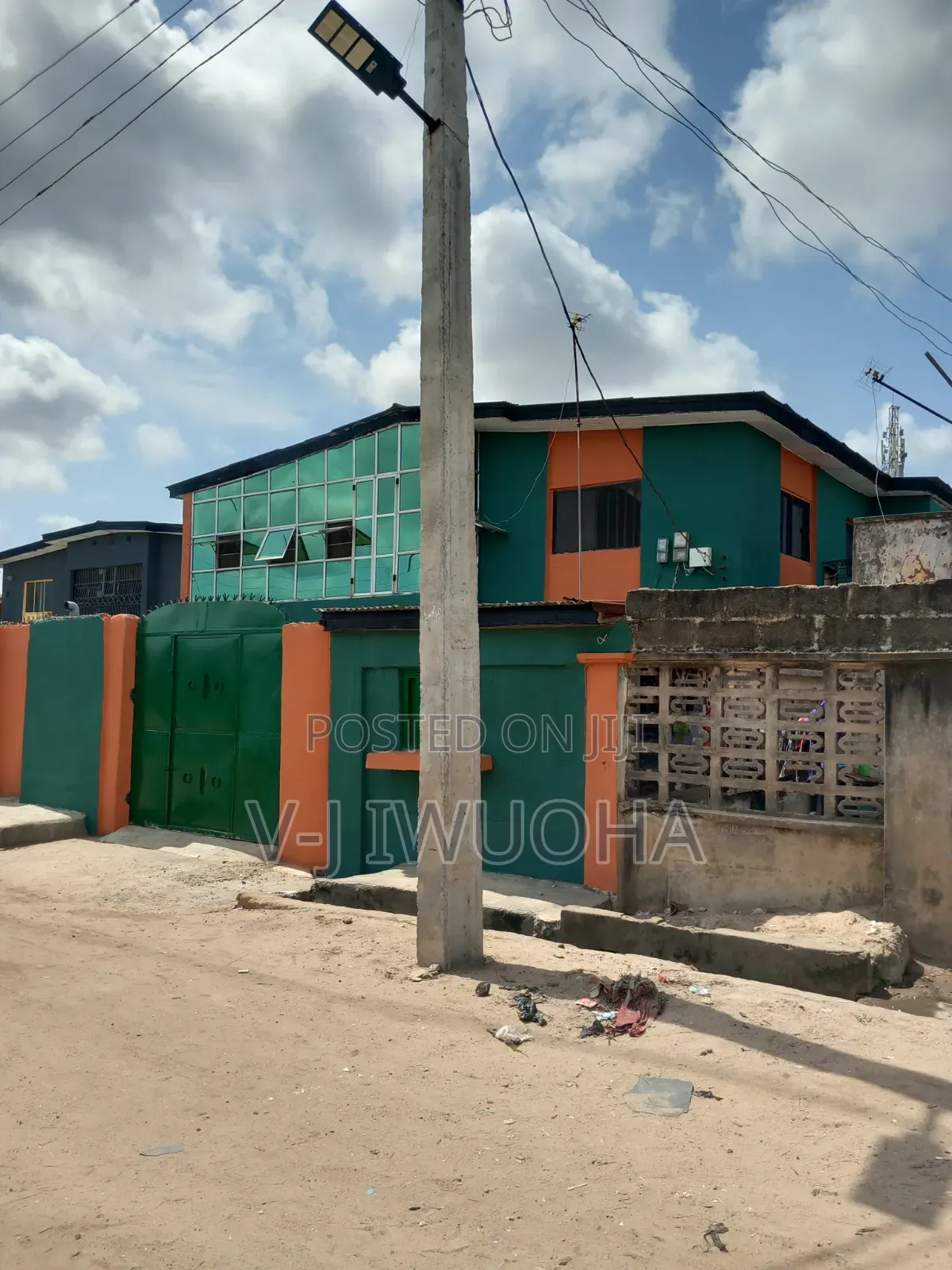 Furnished 14bdrm House in Glass House, Okokomaiko for sale in Okokomaiko
