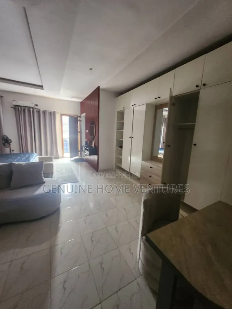 4bdrm Duplex in Thomas Estate for sale in Thomas Estate
