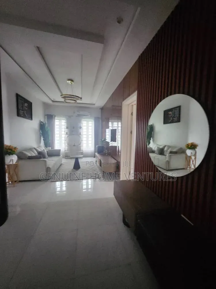 4bdrm Duplex in Thomas Estate for sale in Thomas Estate
