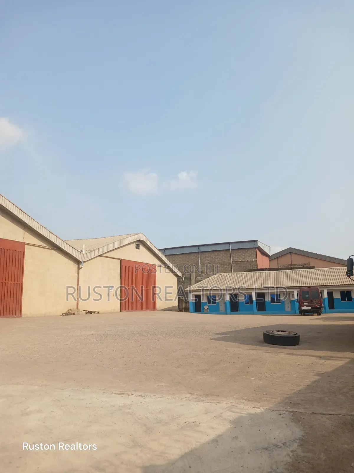 Warehouse Measuring About 1000sm in CHallenge / Ibadan