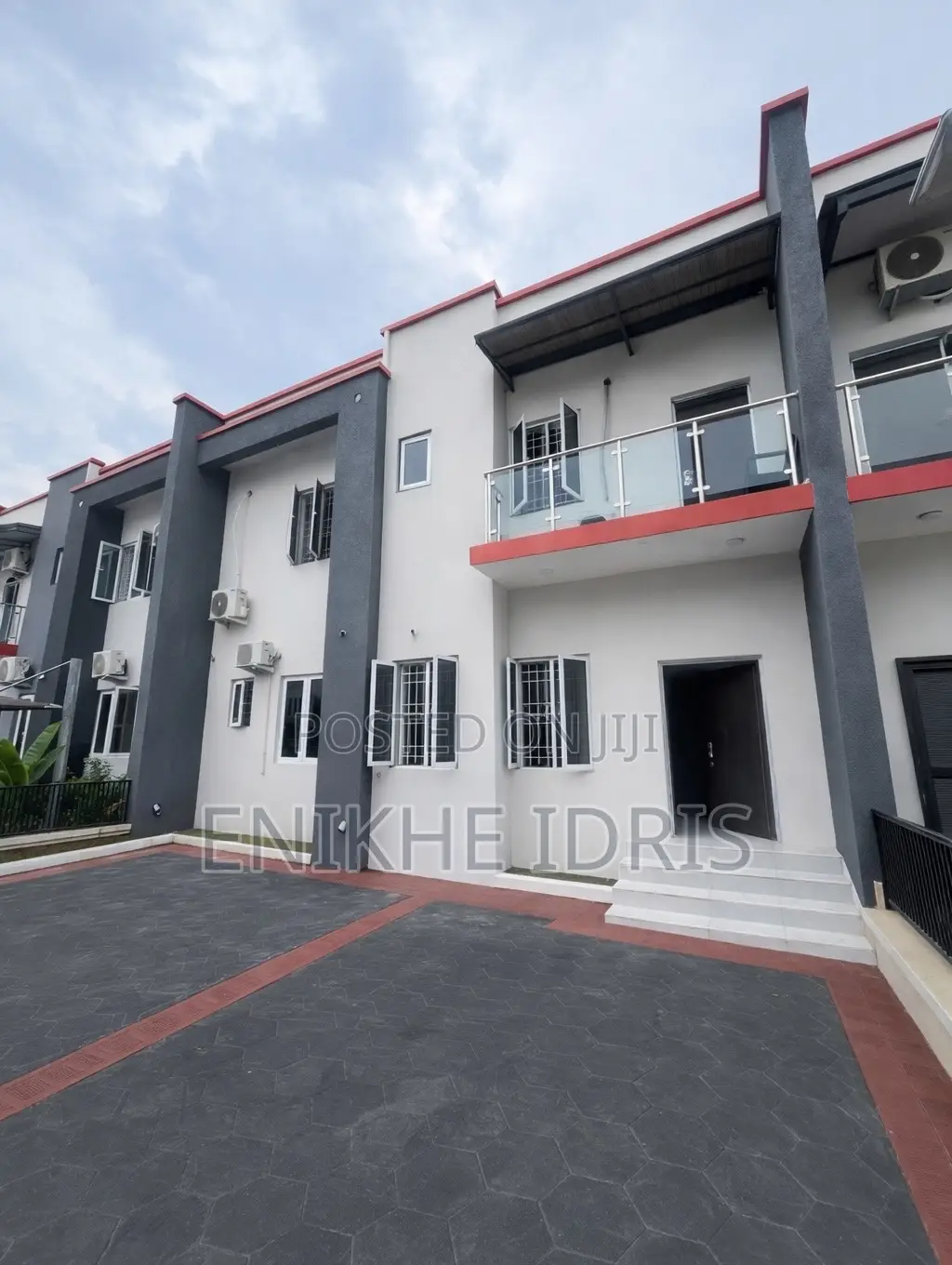 Furnished 4bdrm Townhouse/Terrace in River Park Estate, Lugbe District in Lugbe District