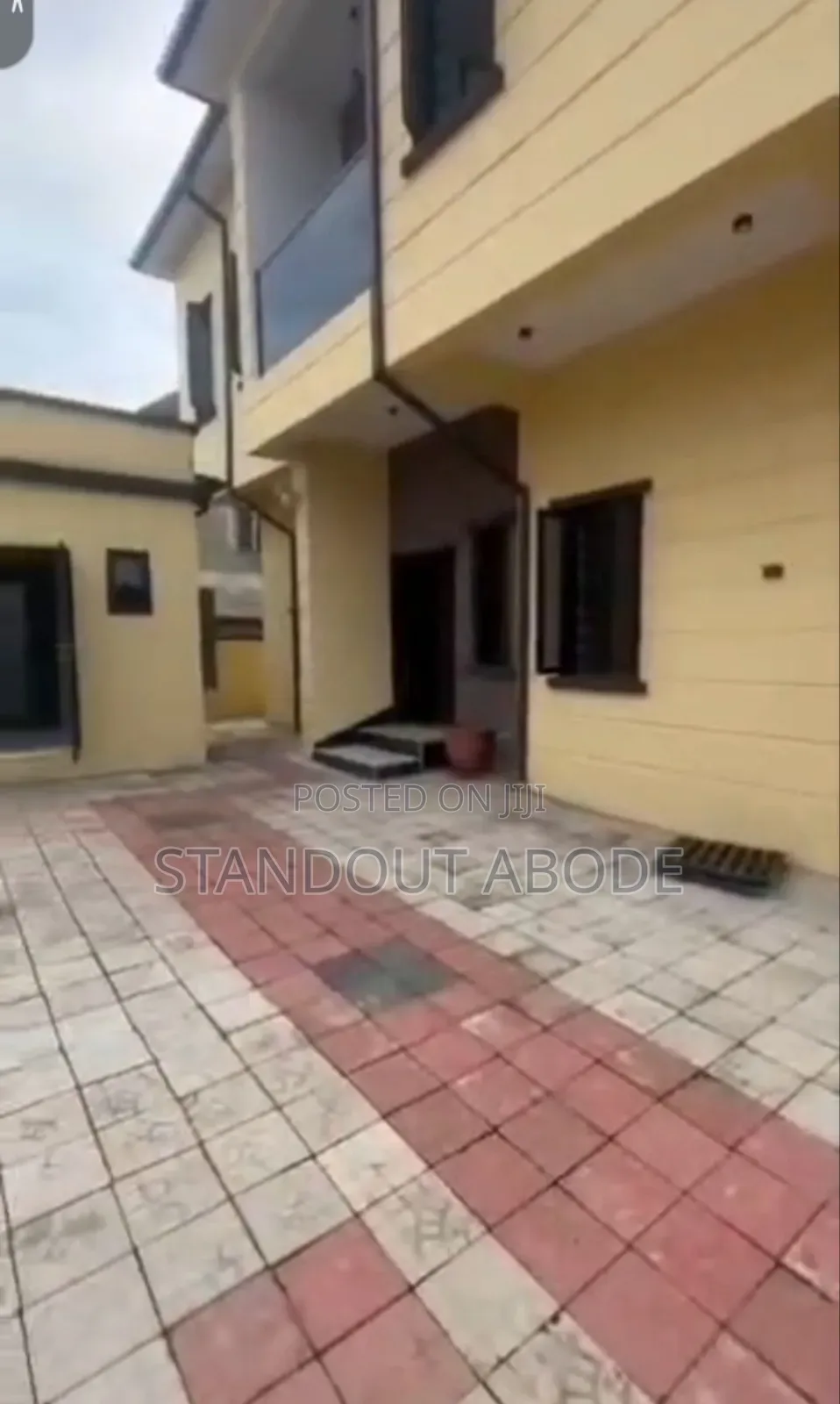 4bdrm Duplex in In An Estate, Isheri North for sale in Isheri North