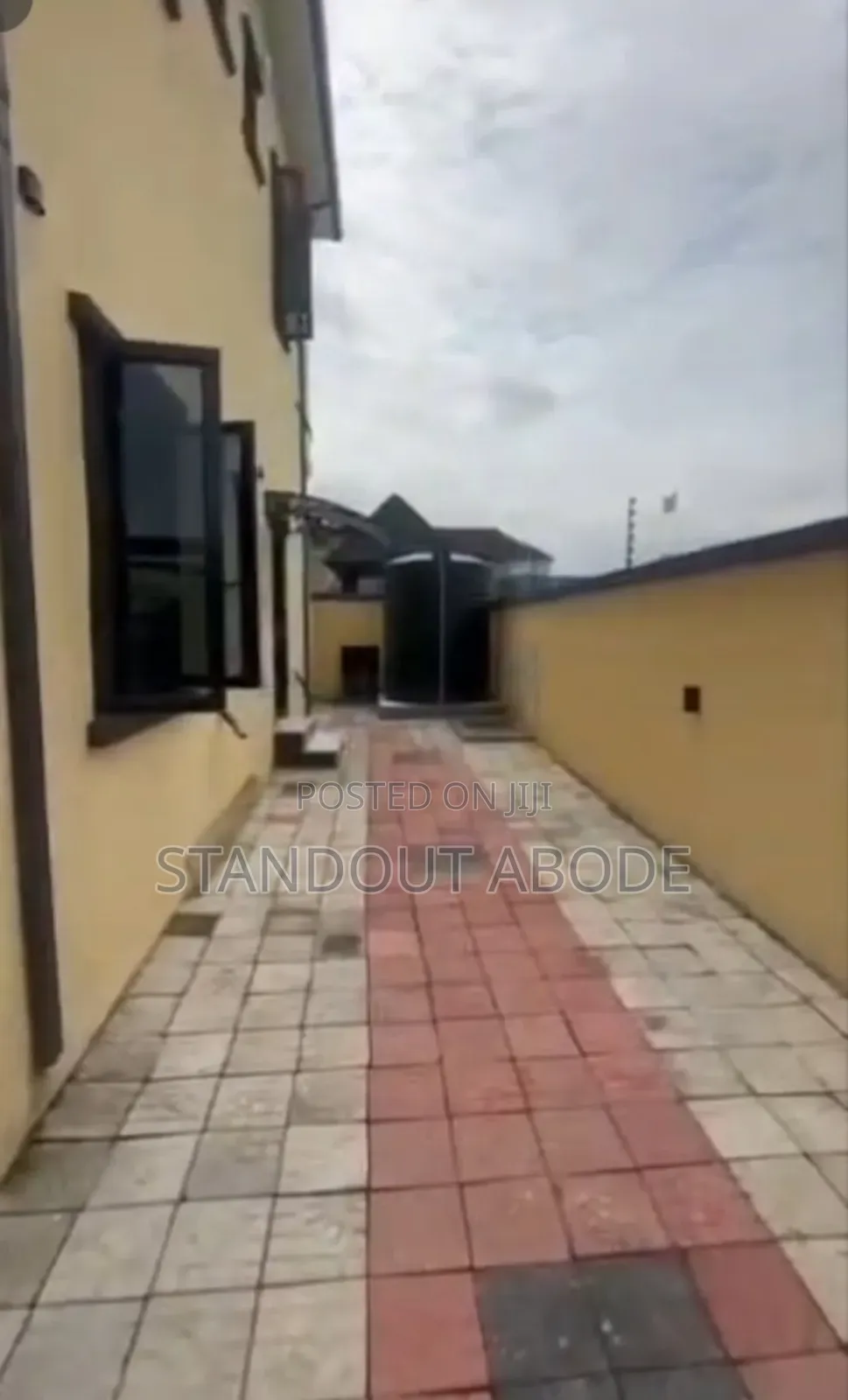 4bdrm Duplex in In An Estate, Isheri North for sale in Isheri North