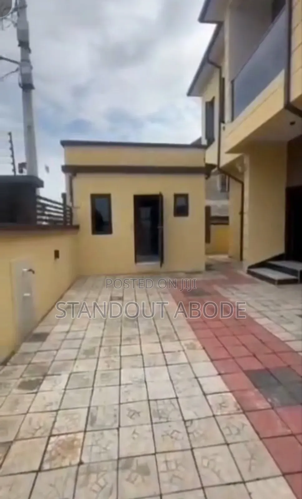 4bdrm Duplex in In An Estate, Isheri North for sale in Isheri North