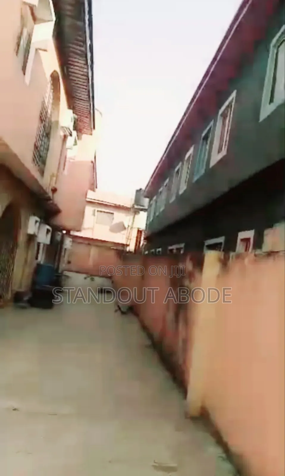 3bdrm Block of Flats in Ogunrobi Estate, Idimu for sale in Idimu