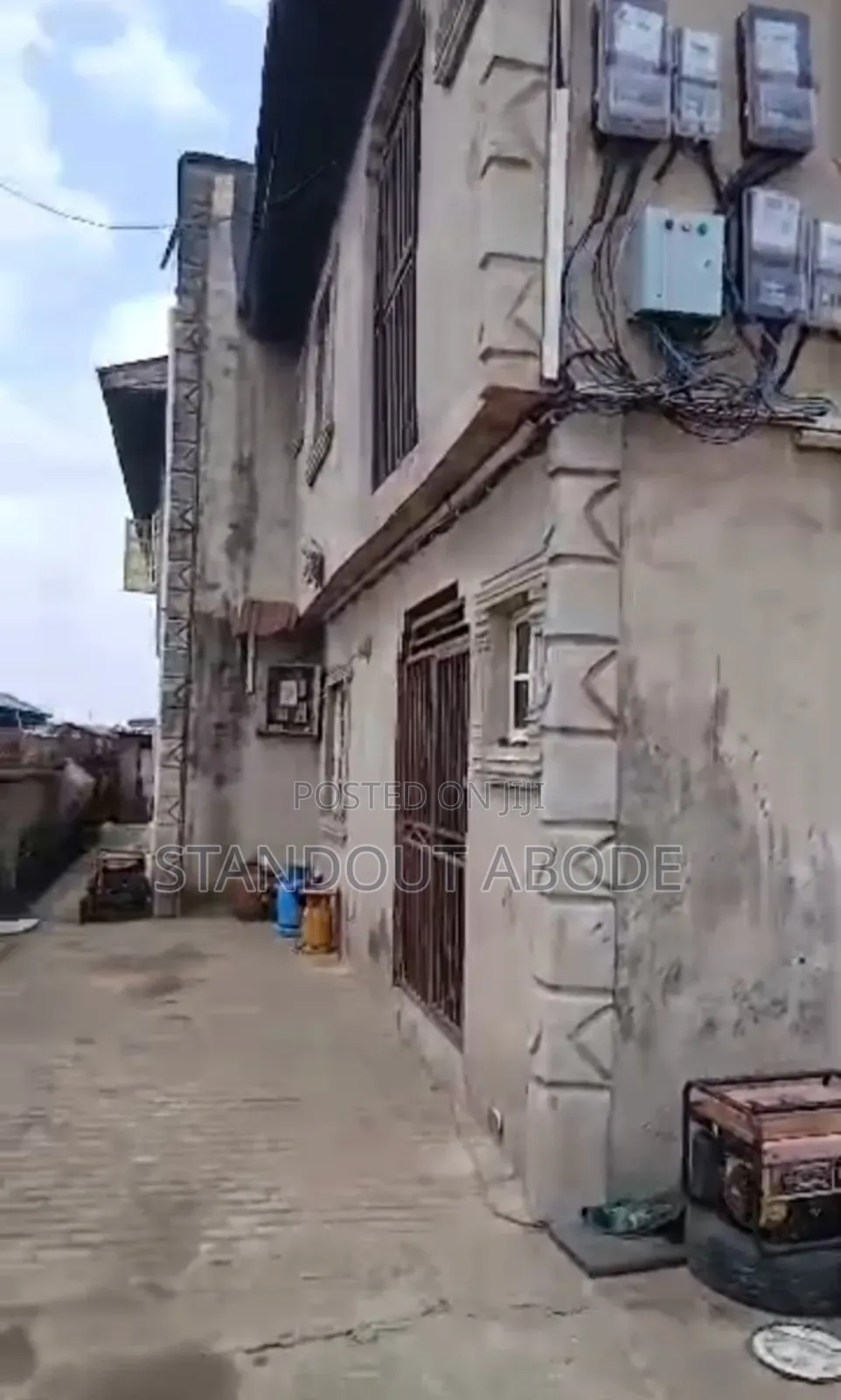 7bdrm Block of Flats in Good Location, Governors Road for sale in Governors Road