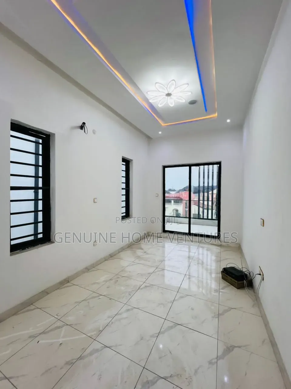 6bdrm Duplex in Ikate for sale in Ikate