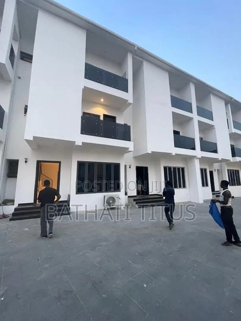 4bdrm Duplex in Jabi for sale in Jabi
