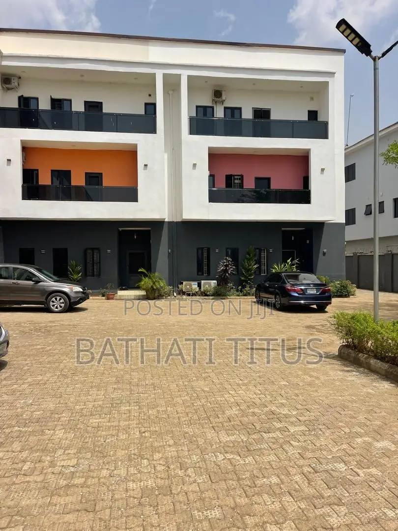 3bdrm Block of Flats in Jahi for sale in Jahi