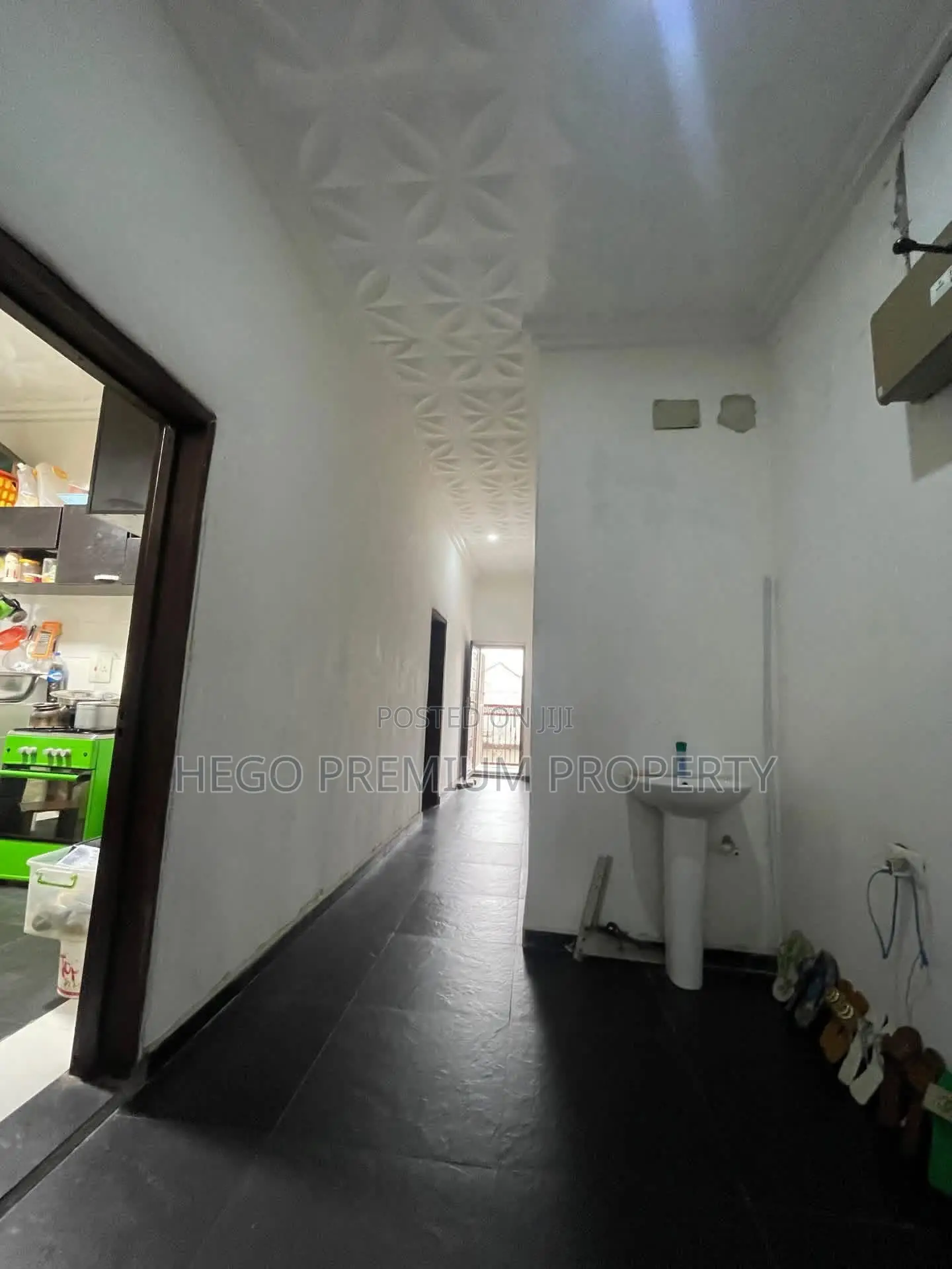 5bdrm House in New Lay Out, Obio-Akpor for sale in Obio-Akpor