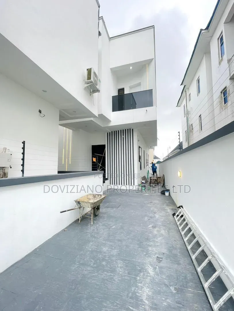 4bdrm Duplex in VGC / Ajah for sale in VGC / Ajah