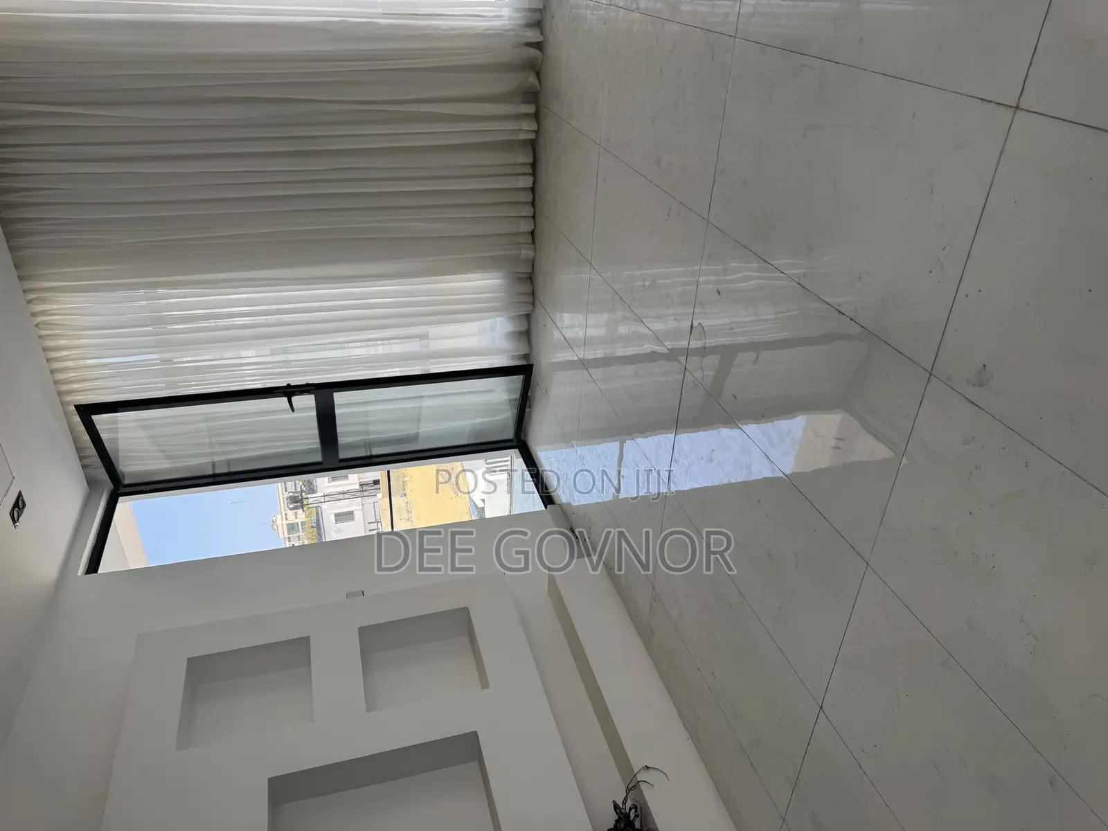 5bdrm Duplex in Chevron Drive, Lekki Phase 2 for sale in Lekki Phase 2